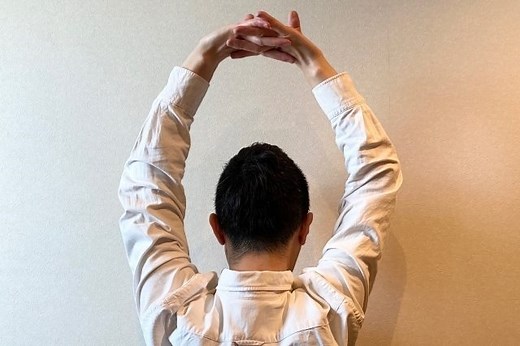 鉄棒ぶら下がり運動はメリット多数！筋トレ効果以外の利点〜やり方のコツまで解説！ - Slope[スロープ]｜モテる男への坂道を登るメディア