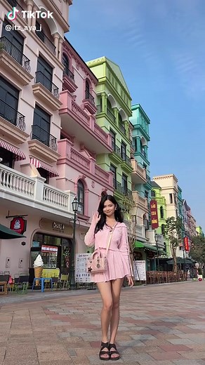 Outfit Inspiration: 3 Fits I Wore in Vietnam