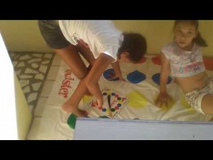 Desafio twister!!!___💁💪👣💛