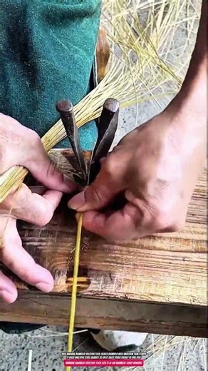 Manual Bamboo Splitter Tool for 5–8 cm Bamboo Strip Making