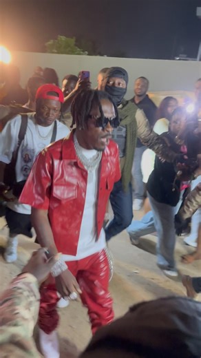 Shatta Wale Storms The Stage – The Crowd Went Crazy Before He Even Performed 😳