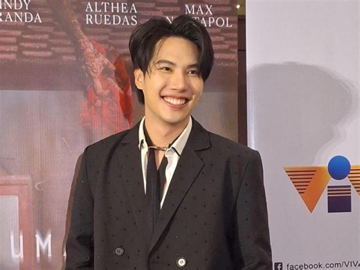 Thai actor Max Nattapol graces Kuman Thong premiere night