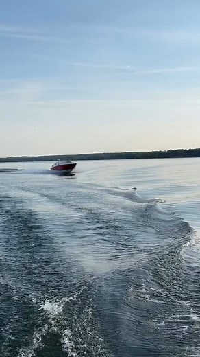 #boatlounge #boats #riva #sttropez #rivasttropez #classicboats #classicremise #rivayacht | Boat Lounge - Riva und Frauscher Boote