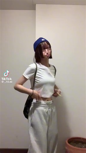 腰パンコーデ｜女子におすすめの見せパン＆夏服スタイル