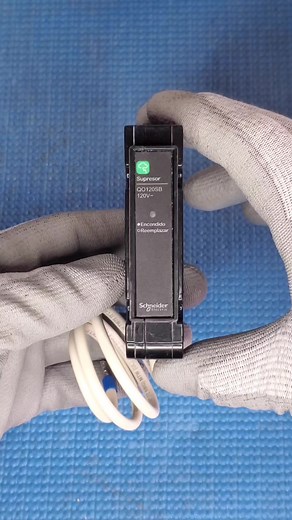 19K views · 593 reactions | Lo que nadie te dice de un Supresor de Picos #tutorial_electrico #Sigueme_para_mas #aprendeelectricidad #termomagnetico #electricos #electricidad #electric #tutorial #picos #Supresor | Electrica Control | Facebook