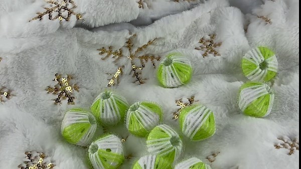 Pet Hair Remover for Laundry Remove Hair Lint Reusable Laundry Ball to Remover Washing Balls Hair Laundry Catcher - Green 12 Pack