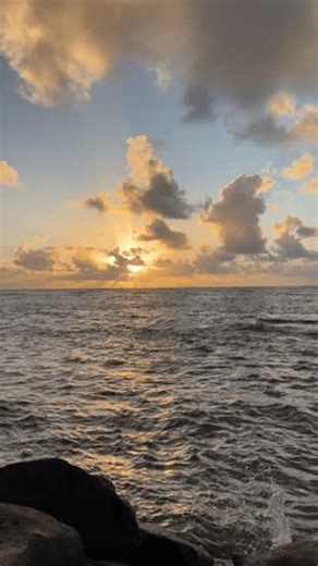 Sunrise Kapaa Hawaii Waves Ocean Views Stock Footage Video (100% Royalty-free) 3946172953 | Shutterstock