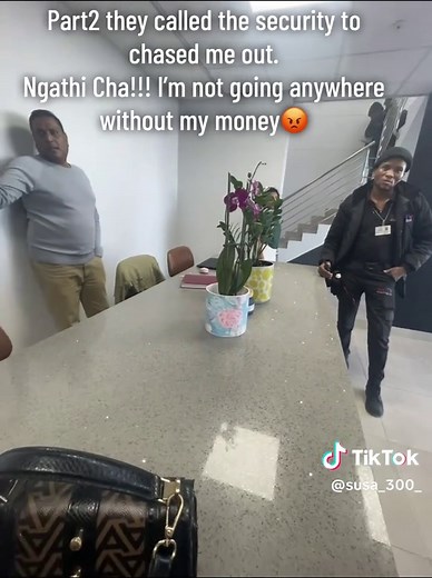 Part2 they called the securities to come chased me out unfortunately I told them straight I’m not going anywhere without my money. They tried everything pressing panic button calling everybody and I didn’t go! I just stayed… wait for part3 #iLikeTravel_agency #60k #scammers #Umhlanga