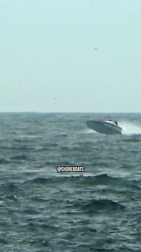 Point Pleasant Offshore Grand Prix highlights! #powerboats #powerboatracing #powerboatrace #pointpleasant #benihana #benihanarace #boats #speedboats #fastboats #racingboats | Shore Boats