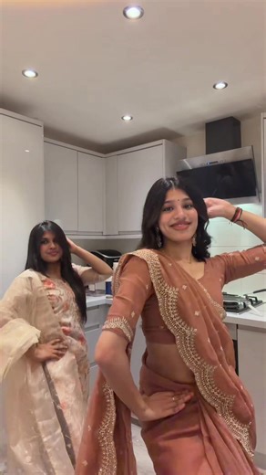 Exciting Tamil Dance Trends with Pavazhamalli