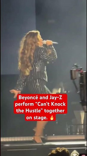 Beyoncé and Jay-Z perform “Can’t Knock the Hustle” together on stage. 🔥#jayz #beyonce