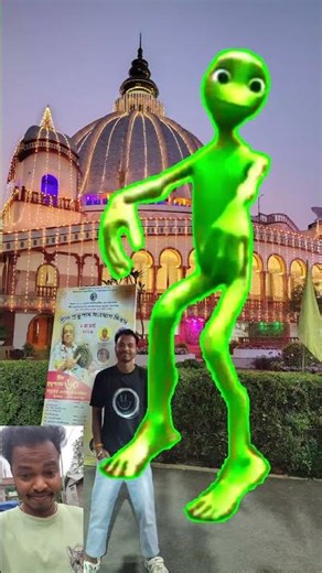 dami to cosita alien danch #damitocosita #alien #greenalien #short