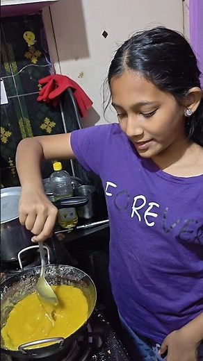 #Hansi's cooking is so delicious that my stove is so hot 😂🤣🥰#sweet #shorts #goldenhansiniarts