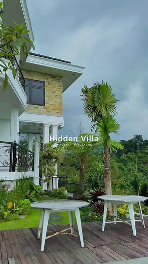 Seperti mimpi bisa liburan di tempat yang kayak gini✨ Info Reservasi : ☎️ : 0821 - 4313 - 2753 ( WA Only ) 📍: Hidden Villa, Prigen , Pasuruan #villasb #villapacet #villapacetmojokerto #villamojokerto #villamurah #villaaesthetic #infovilla #villaestetik #wisatapacet #pacetmojokerto #mojokertojalanjalan