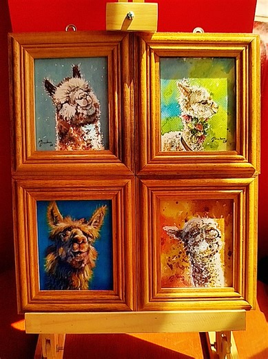 Mini pinturas de llamitas ☀️ obras disponibles incentivando la cultura de nuestro país 🇧🇴 ⭐ Artista Miroslava ⭐ insta @angela_mit_arte cel 6320.5090 #bolivia🇧🇴 #art #culture #beauty #llama