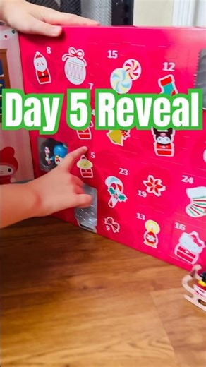 Day 5 Hello Kitty Advent Calendar Opening! Adorable Christmas Surprise 🎄💗