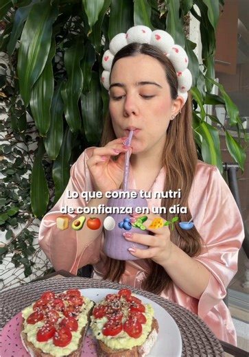 lo que como en un día🌿🍅🍞🥚 #loquecomoenundía #loquecomoenundia #loquecomoen1dia #loquecomoen1día