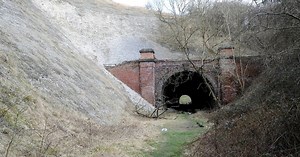 The lost Hull railway line and the hidden parts left behind