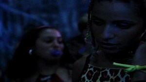 Watch Law & Order: Special Victims Unit Season 2 Episode 16 - Runaway