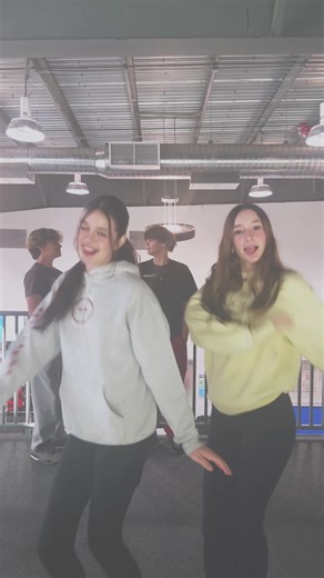 holy fans in the back 😬