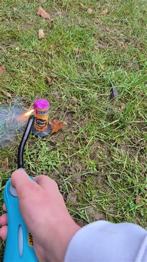 extremly strange firework fountain #fireworks #pyro #shorts