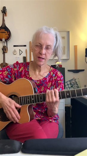 Understanding Joni Mitchell's Open Tuning on Guitar