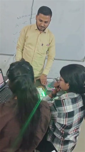 Arduino Uno Practical Multiple LED on/Off #nitinsir #sdi #viral #shorts