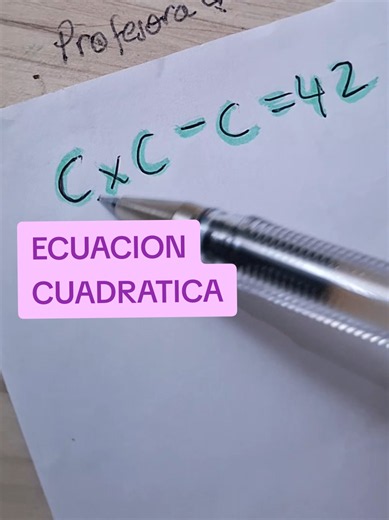 Ecuación cuadrática: definición y resolución paso a paso