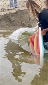 EXTREMELY satisfying wave, made by hand