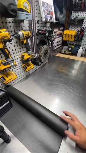 Tie Rod Friday: our pal @wtcc_e46 getting ready to install our E46 Bump Steer Correction Kit and Adjustable Rear-Lower Control Arms!•The outer stud of our BSCK (tie rods) is machined to the exact taper of your spindle, which ultimately enhances the fit and increases the strength.•Our RLCA allow a wider camber adjustment range, and eliminates the ‘slop’ of the OEM parts. Sales@vacmotorsports.com📧 #vacmotorsports #bmwe46m3 #bmwe46 #e46bmw #bmwm3 #bmw #e46m3 #m3e46 #e46 #m3 #s54b32 #s54 #mperforma