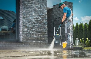 Pressure Washer Won’t Start With Water On (14 Possible Causes, Fixes)