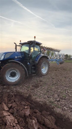 Essai charrue Lemken Juwel 8 avec rouleau FlexPack