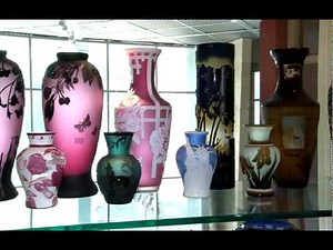 Marshall University: Pilgrim Cameo Glass Collection