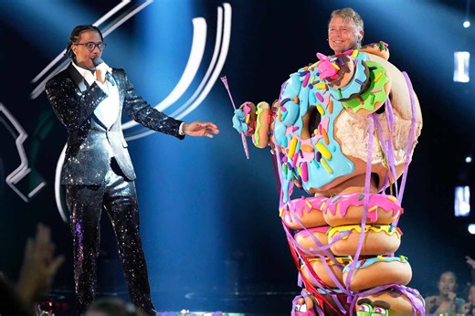 'Masked Singer' Donut John Schneider says President Biden should be 'hung'