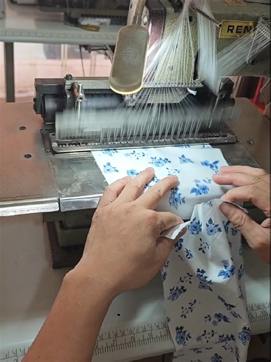 ✨ When form is engineered, not applied — pleating as proof of fabric performance. Pleating is not an aesthetic add-on; it is a structural challenge. Under controlled heat, force, and repetition, fabric is pushed beyond appearance and into performance—revealing how it manages stress, holds geometry, and maintains dimensional memory over time. Long before pleats are formed, outcomes are already determined. Fiber composition defines thermal response, yarn structure governs resilience, weave density