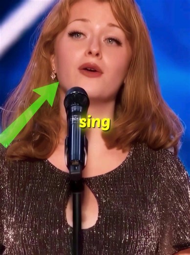 she can impersonate anyone 🤯🎤 @Merissa Beddows #singing #impression #arianagrande #edit #talent Lyrics: how the hell can this girl sing the same song with multiple different voices? Ariana Grande! somewhere over the rainbow! Snow White! somewhere ahahah! blue birds fly! Siri? birds fly over the rainbow.. why can't i? she ended up getting eliminated in the semi-finals though. y'all think she should've won? Description Tags: singing impression ariana grande impression snow white impression siri 