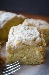 Cardamom Crumb Cake ~ New York Style Cozy!