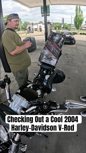 Checking Out a Cool 2004 Harley-Davidson V-Rod
