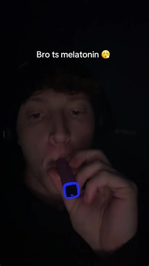 DISCLAIMER* all natural ingredients 😎 ps there caffein and vitamin ones too 👀 #helomelo #melatonin #caffeine #tiktokshopcreatorpicks