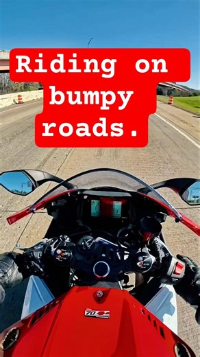 Riding on bumpy roads can be exhausting. The key is to stay loose in your arms and lock in. #yamaha