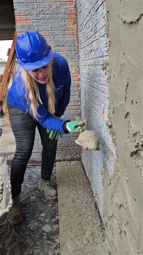 How to Apply Plaster Without It Falling Off: The Easiest Way #construction #mason