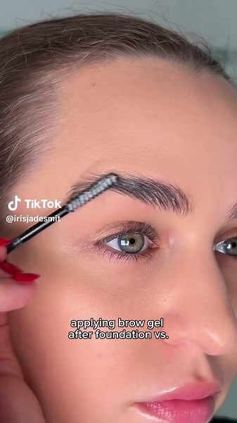 Gotcha 😉 this is why I always apply my @Quick Flick Quick Brow gel, BEFORE any skincare or makeup. Applying brow gel as the first step in your routine, will give your brows the best finish, every time! 👏🏼 Applying it after sunscreen, skincare and makeup can lead to those products coating your brow hairs, which not only interferes with the effectiveness of the gel but also can make your brows look murky 🫠 And if you’re someone who likes to carve out your brows for a more defined look like I d
