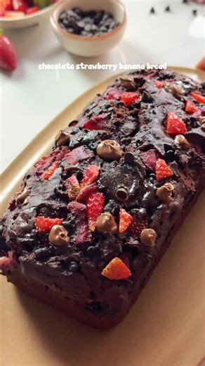 Dhairya Hasija | chocolate strawberry banana bread⭐️ Ingredients: • Ripe bananas- 3 medium • ⁠Melted butter- 80 mL (1/4 cup + 2 tbsp) • ⁠Castor sugar- 100... | Instagram
