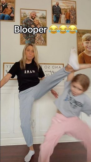 It gets funnier every time I watch it 😂😂😂😂 #trend #dance #shorts