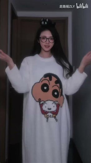 👑 China Cosplay Queens - 走路摇ZLY | #ChinaCosplay #CosplayShorts #汉服hanfu #chinadress