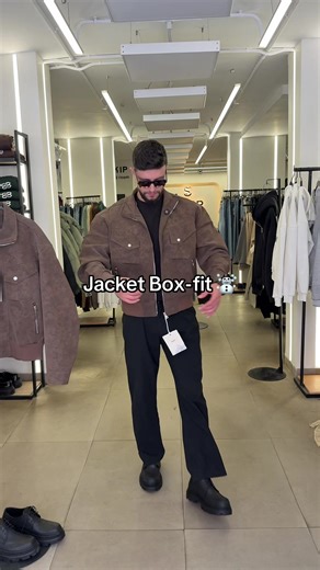 Jacket Box-fit ☃️ Size : M / 2Xl What’s: 01110611137 📍مدينة نصر – عباس العقاد، خلف LC Waikiki 📍 سوهاج – شارع القاعات، خلف النادي البحري 📍 سوهاج – شارع 15، قدام شركة أمان⁩ #leather #fyp #leatherjacket #jacket #jeans