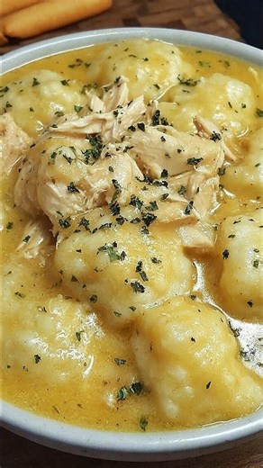 Best Ever Crock Pot Chicken and Dumplings - Don't Lose This 😋 Ingredients 1 ½–2 lbs boneless skinless chicken breasts (or thighs) 1 medium onion, chopped 2 celery stalks, chopped 2 carrots, chopped 3 cloves garlic, minced 1 can (10.5 oz) cream of chicken soup 1 can (10.5 oz) cream of celery soup (or use 2 chicken) Recipe in First Coʍmеոτ 💬👇 | My Heavenly Recipes