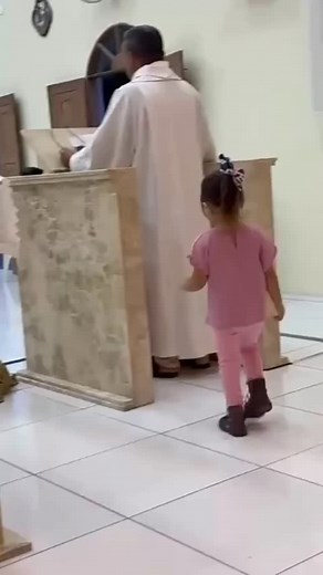 😂😂😂😂 . . . . . . . . . . . . . . . . . . . . . . . ... #church #churchmemes #worshipleader #worshipfail #funnyvideos #worshipmeme #praiseandworship #funnyvideo #churchfail #Jesus #God #fail #christian #jesuslovesyou #christianmemes #funnyreels #worshipfails #fyp #explore | Kingdom Voices