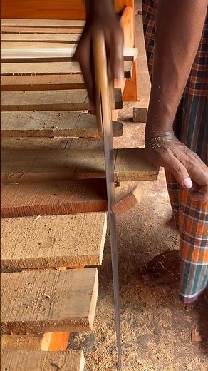 Hand Saw Wood Cutting | Traditional Woodworking Skills & Precision Cutting