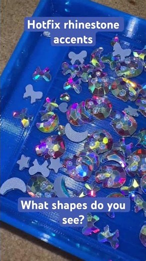 Hotfix accent shapes — skulls, moons, stars, hearts & bows all in one bag! What shapes do you see?